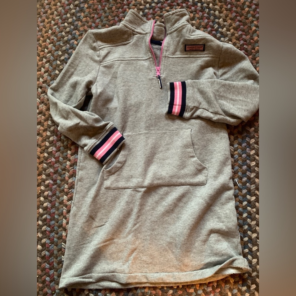 Big kid Vineyard Vines long sweatshirt